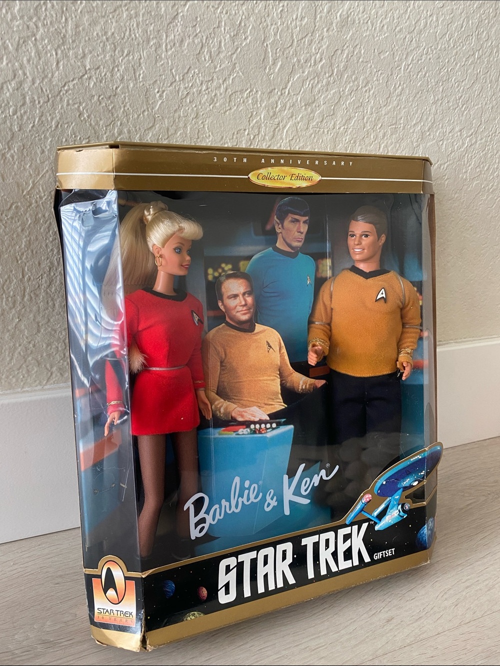 Barbie & Ken Star Trek Collector Set - Red, Blue, Gold - Picture 2 of 4